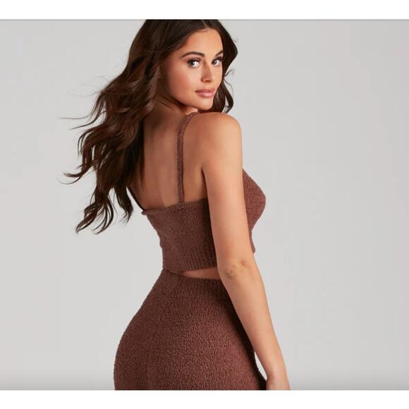 Windsor S Cream Nude Cozy Soft Chenille Spaghetti Strap Square Neck Crop PJ Top - Picture 5 of 7